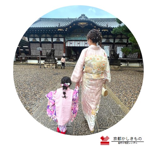 雨上がりの神社