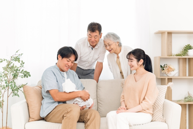 お宮参りに遠方の両親を呼ぶ?呼ばない?判断基準
