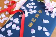 小学生の卒業式、袴はNG？着てもいいの？気になるマナーと失敗しないための3つの鉄則