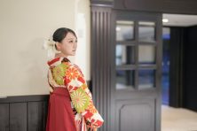 【2026年最新】卒業式袴レンタルの相場は？着付け料金や安く抑えるコツを徹底解説