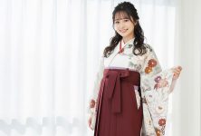 袴で卒業式を彩る大学生へ。柄に込める「門出のメッセージ」と後悔しない選び方｜東京・大阪・京都・札幌どこでも自分らしく