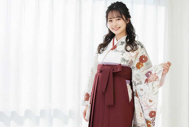 袴で卒業式を彩る大学生へ。柄に込める「門出のメッセージ」と後悔しない選び方