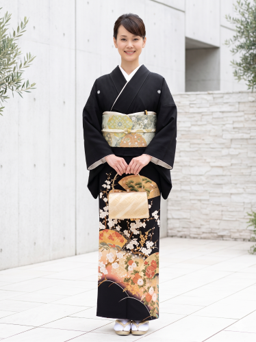 扇面と四季花の黒留袖