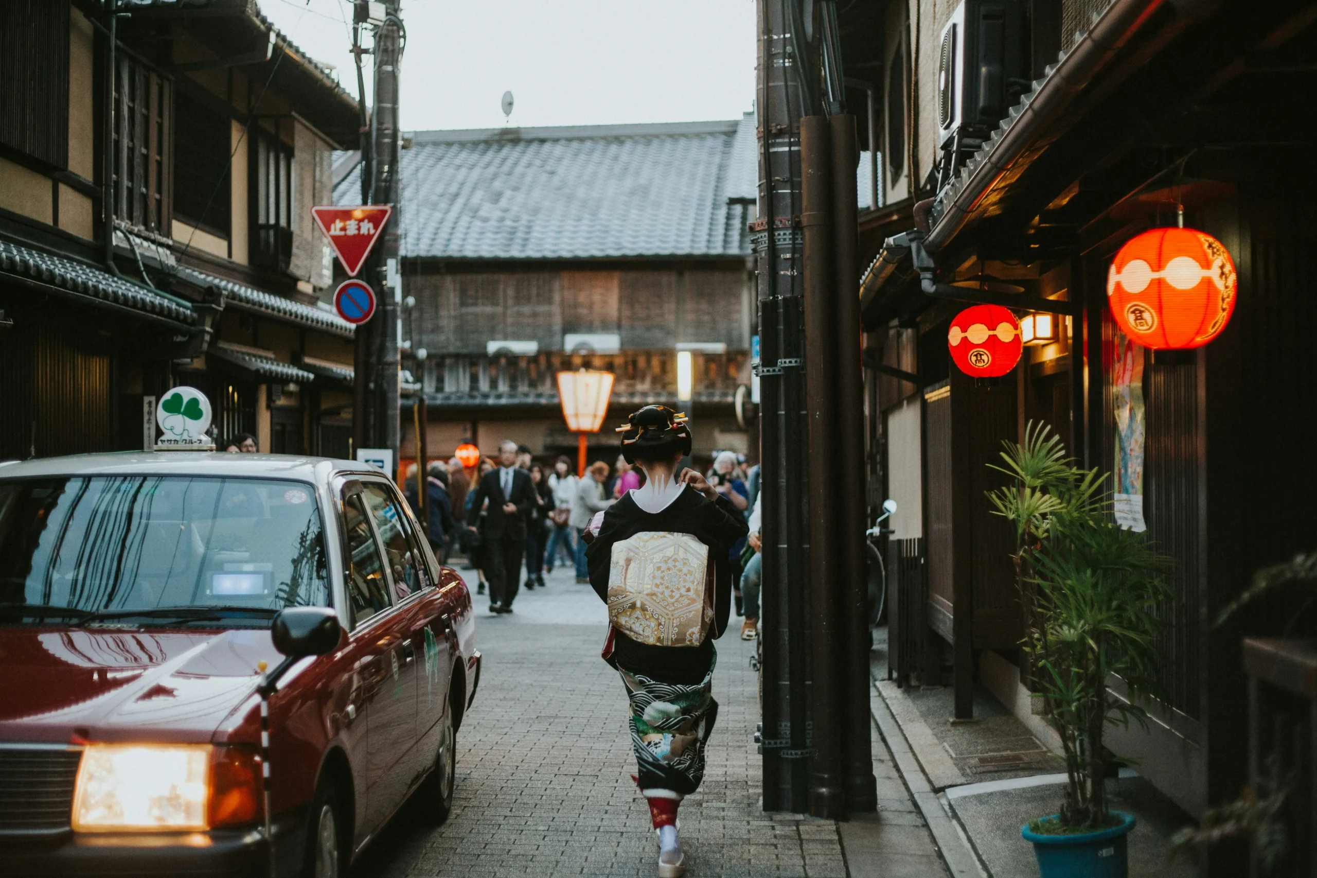 現代の京都の街並み