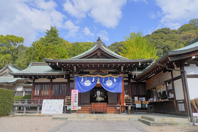 鶴羽根神社