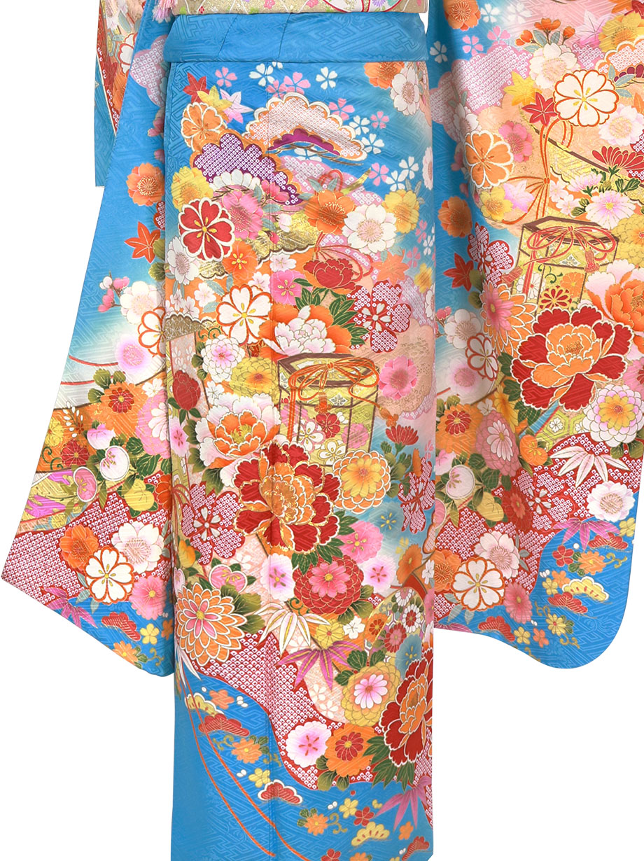 青地に花と貝桶の振袖／標準サイズ／裾