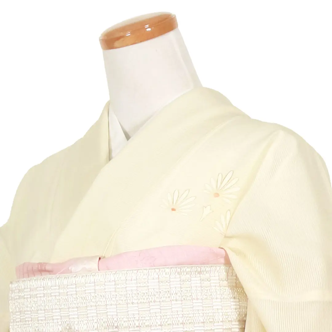 淡い黄色に洋花唐草の付下訪問着(絽) | 宅配着物レンタルの京都かしきもの