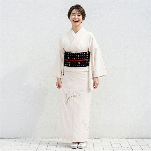 春の草花柄の訪問着