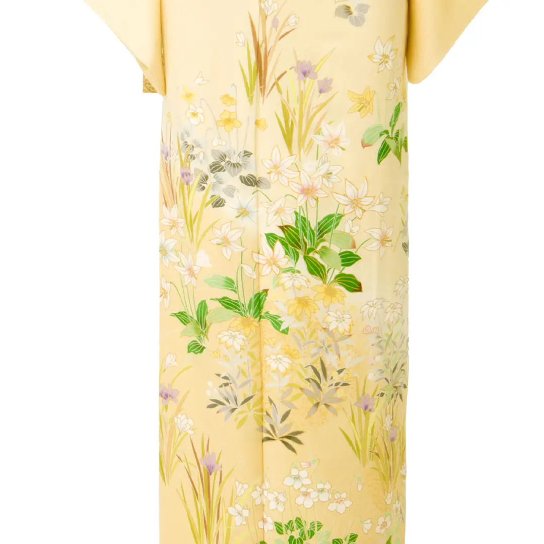 淡黄(たんこう)色に山野草の訪問着(袷)／裾