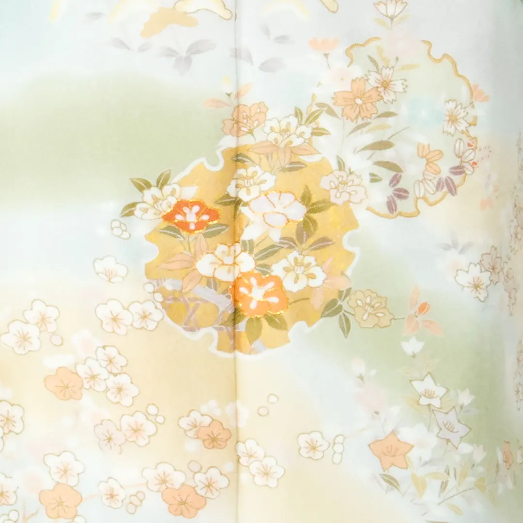 薄青緑色に雪輪の訪問着(袷)／柄詳細