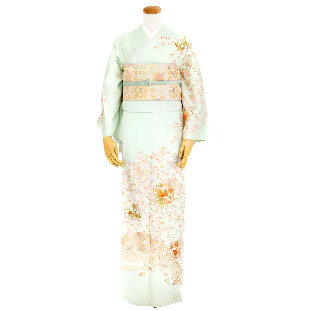 薄萌葱色に枝垂れ桜と雪輪の訪問着(袷)／正面