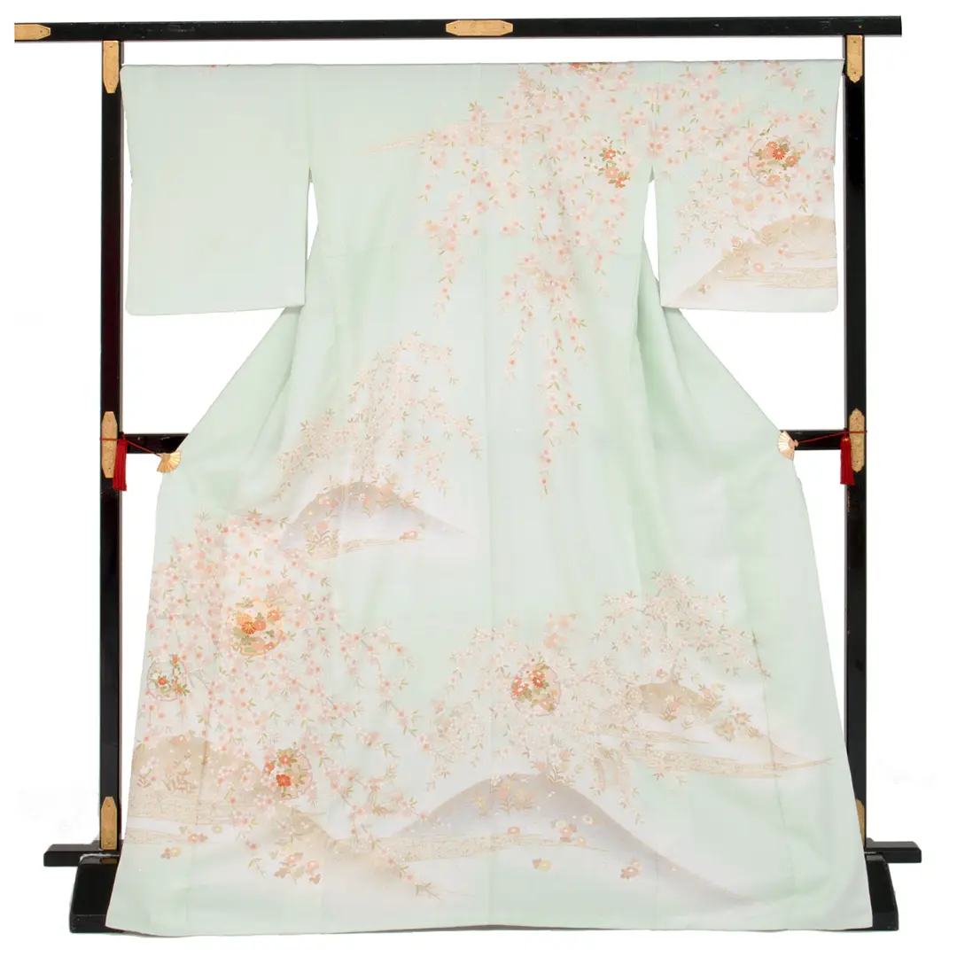 薄萌葱色に枝垂れ桜と雪輪の訪問着(袷)／柄詳細2