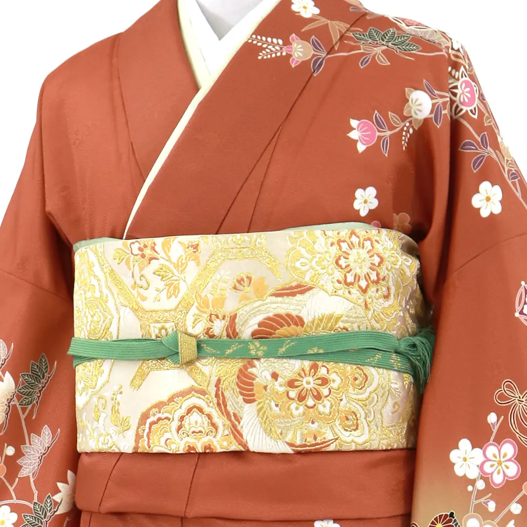 樺色（かばいろ）地に橘と吉祥文様の訪問着（袷）（ポリエステル