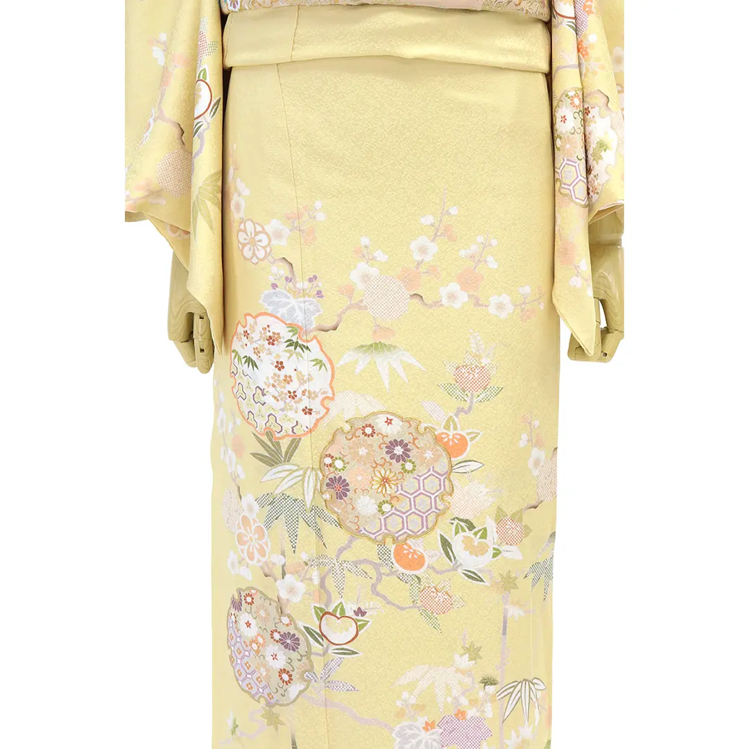黄色地に松竹梅と雪輪取りの付下訪問着(袷) | 宅配着物レンタルの京都