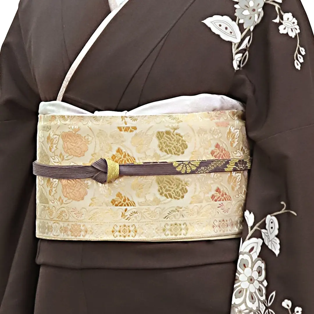 焦茶色に七宝と宝相華の付下訪問着(袷) | 宅配着物レンタルの京都かし