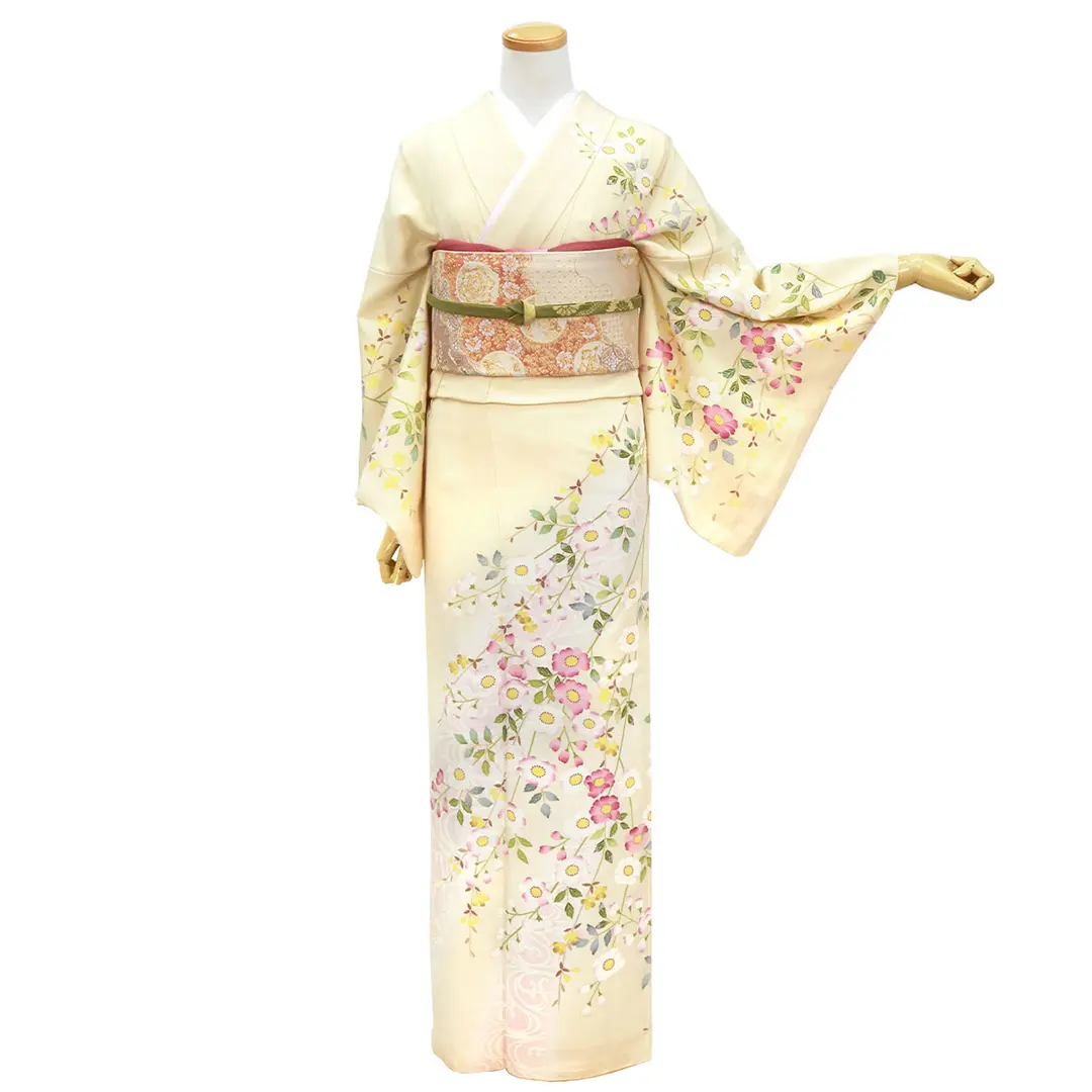 【人気】淡黄蘗（うすきはだ）に春の木花（このはな）の訪問着(袷)／正面