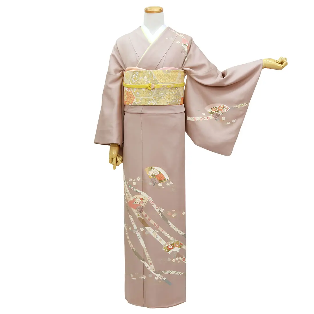 桜鼠（さくらねず）に花扇の訪問着（袷）／正面