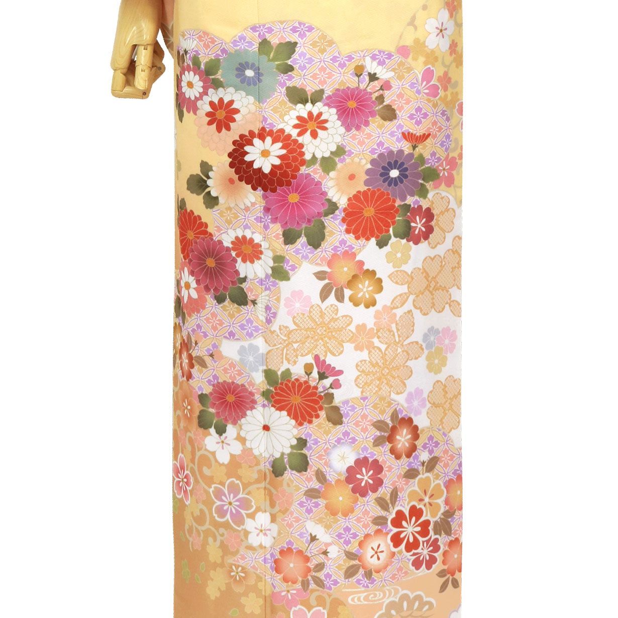 黄色地に七宝と菊の訪問着（袷）（ポリエステル）