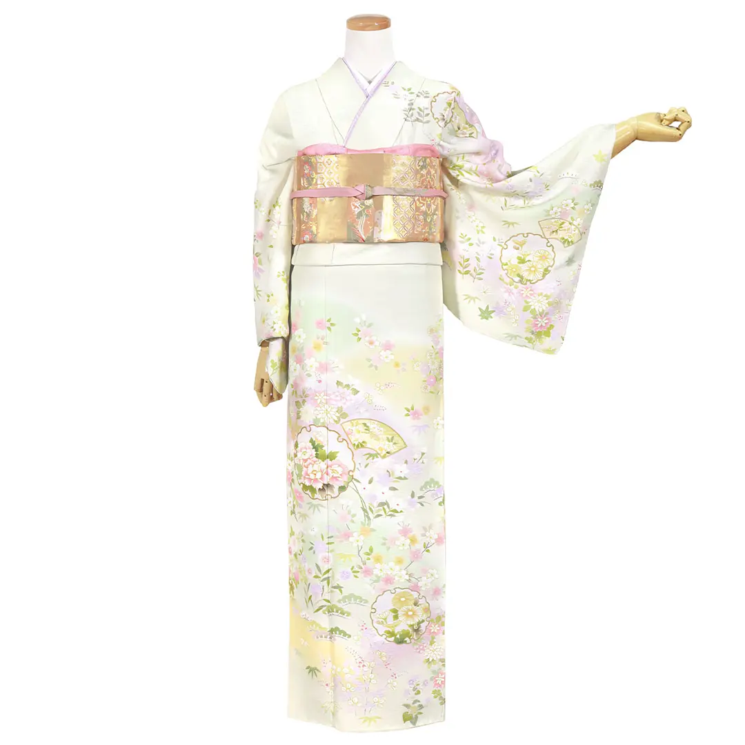薄柳に雪輪と花扇の訪問着（袷）／正面