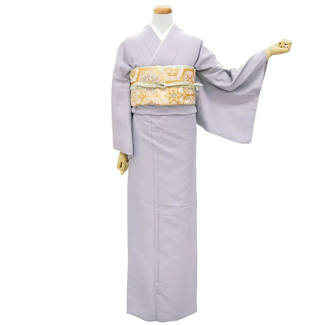 淡藤色の色無地（無紋）（ポリエステル）／正面