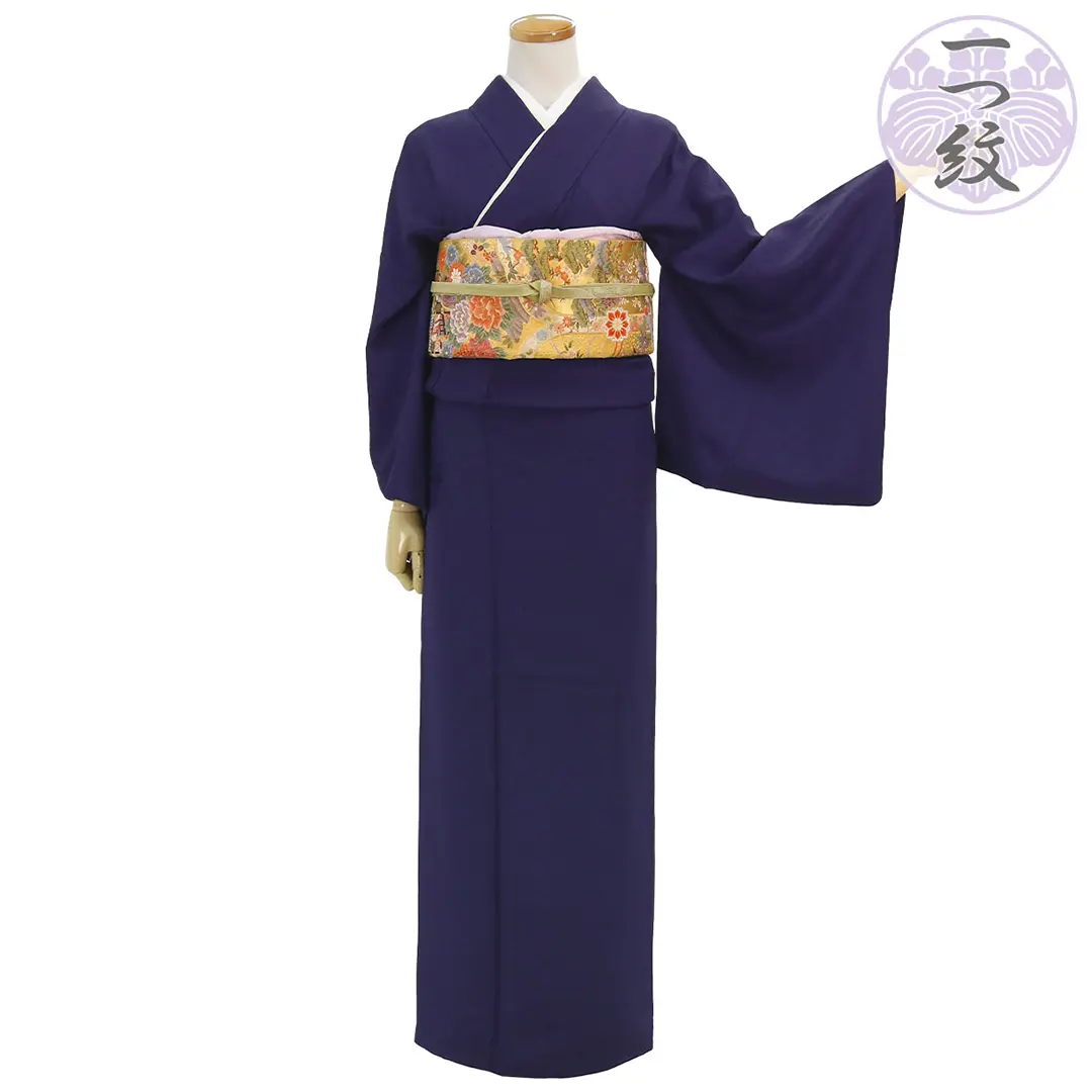 濃紺の色無地（一つ紋）／正面