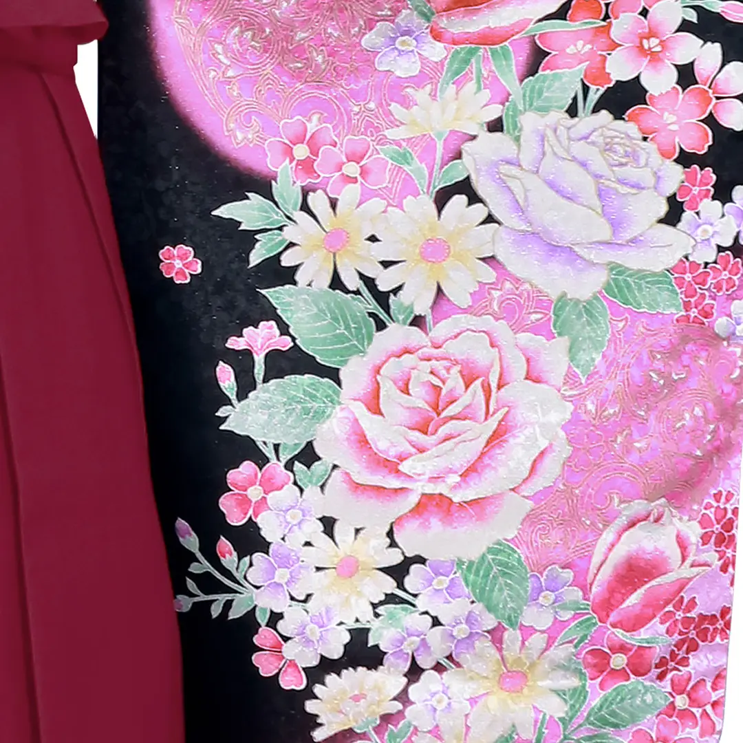 黒地に薔薇・臙脂袴（刺繍）（小学生）／卒業式／柄詳細