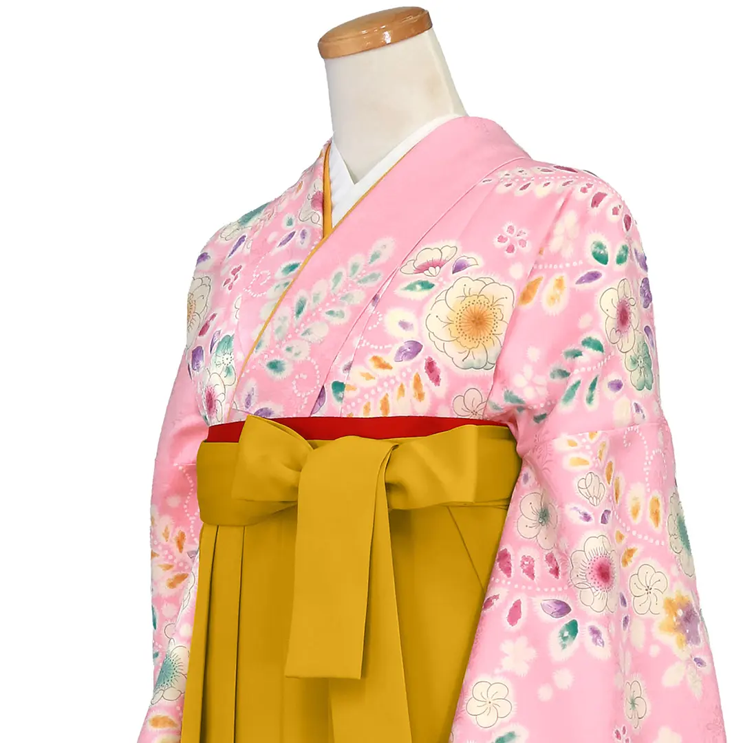 ピンク地に辻が花風・マスタード袴（無地） （二尺袖）／卒業式／斜め詳細