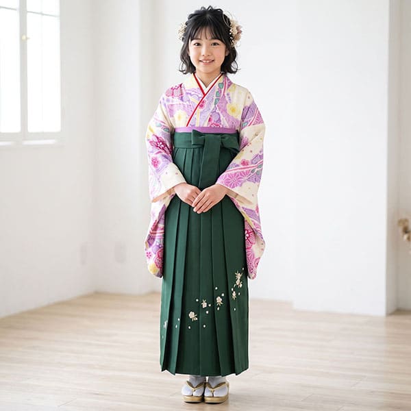 白地に染め疋田・緑袴（刺繍） （小学生）／卒業式 | 宅配着物レンタル