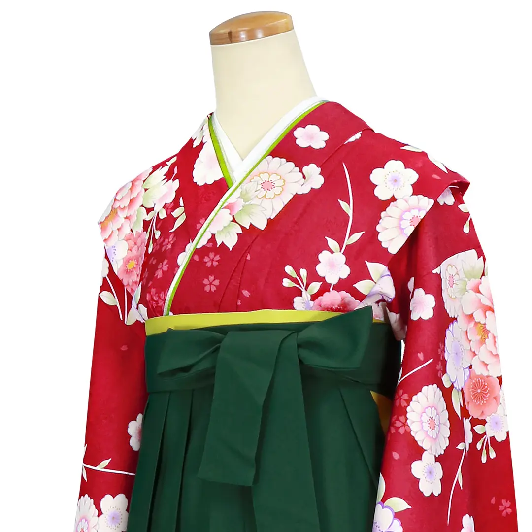 赤地に花尽くし・緑袴（刺繍）（小学生）／卒業式／斜め詳細