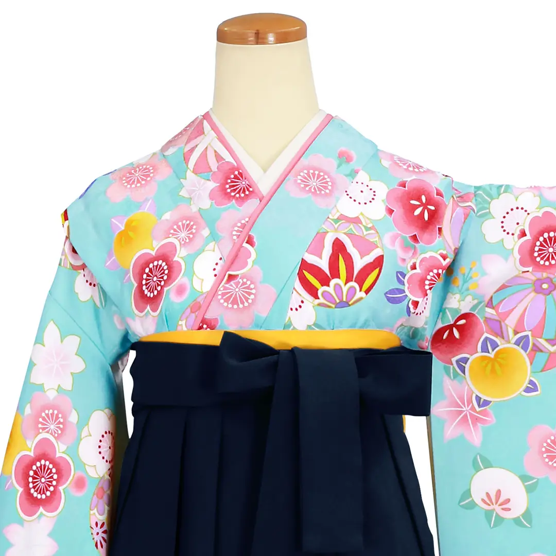 水色地に鞠と桜・紺袴（刺繍） （小学生）／卒業式 | 宅配着物レンタル