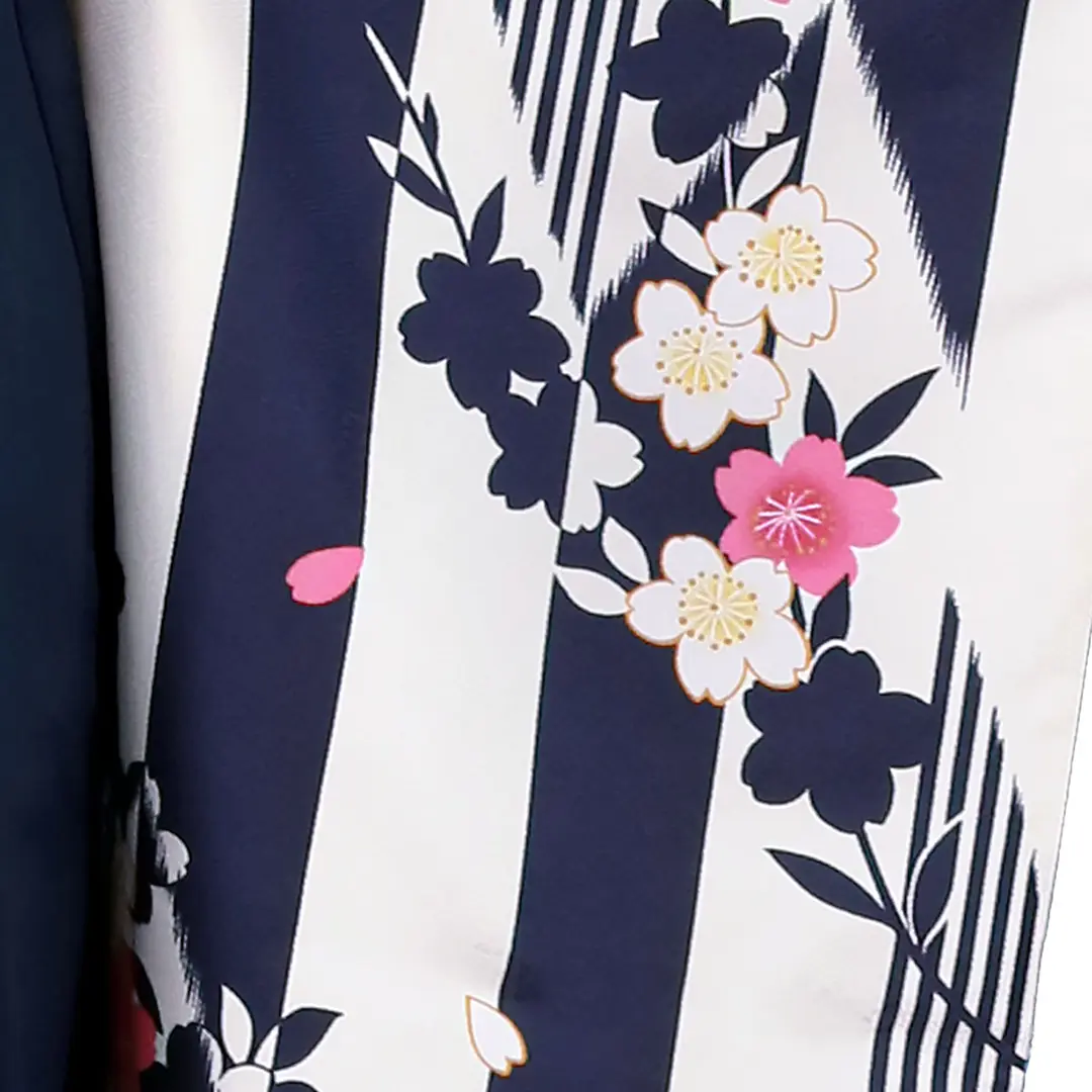 振袖単品✨紺色　枝垂れ桜　銀通し地　（身丈155cm〜165cmの方おすすめ） Sakura(さくら)”ちゃんの振袖-紺|ハタチ記念の新作振袖ご紹介 SAF-24