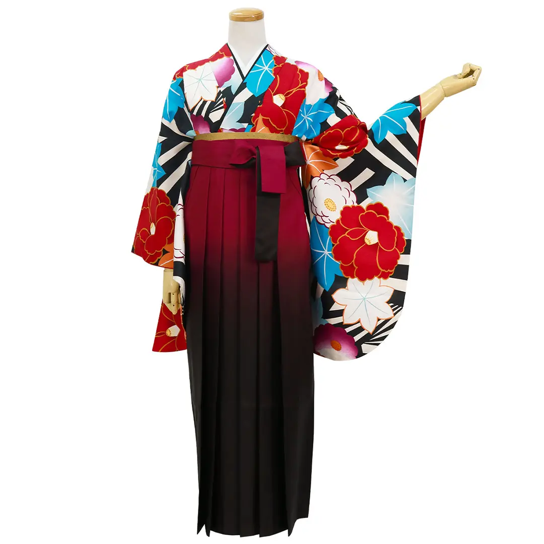 黒地に椿と紅葉・赤袴（ぼかし） （二尺袖）／卒業式 | 宅配着物 