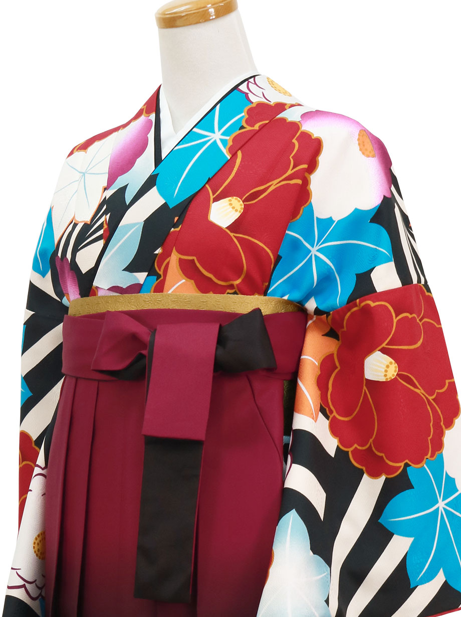 黒地に椿と紅葉・赤袴（ぼかし） （二尺袖）／卒業式 | 宅配着物