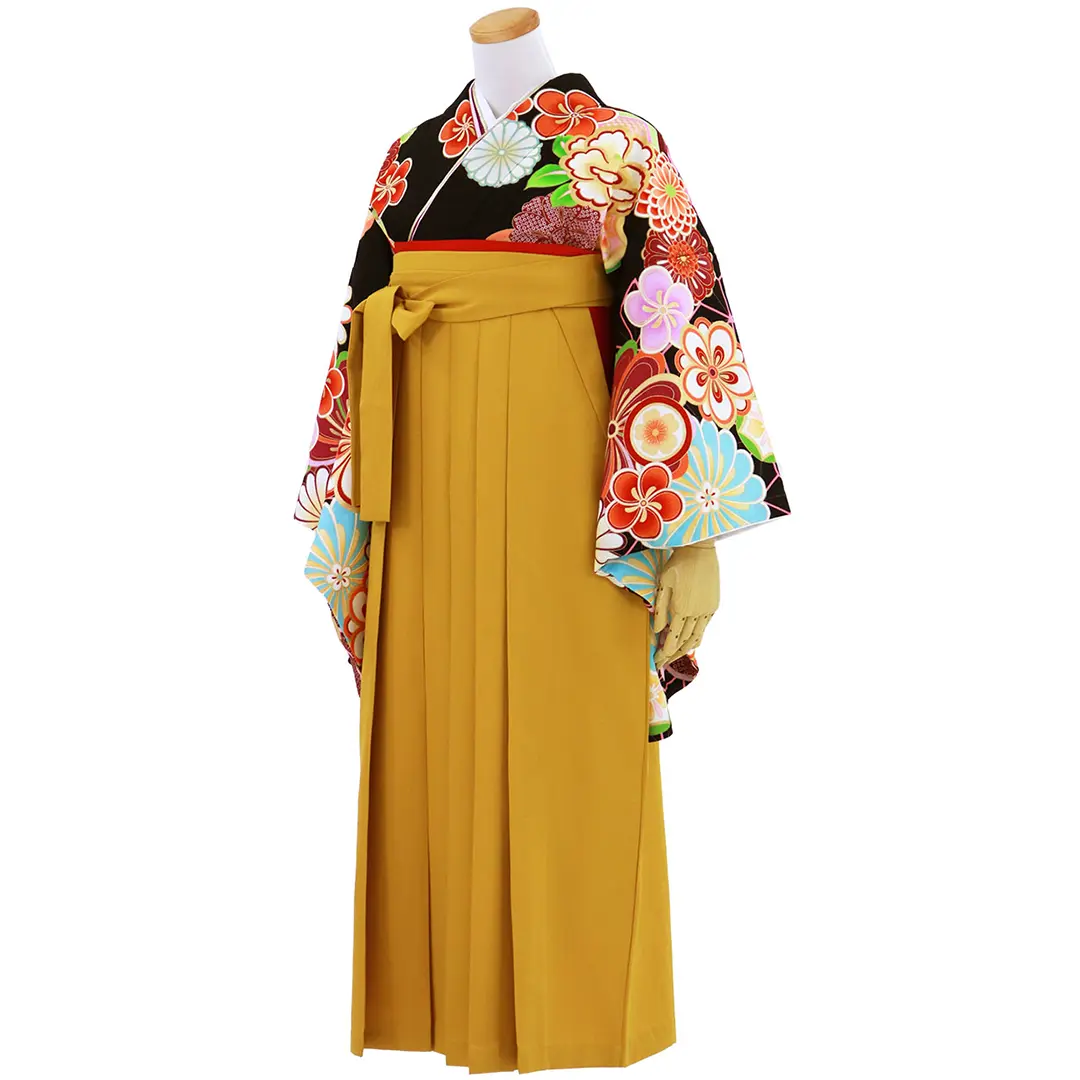 黒地に花紋・マスタード袴（無地）（二尺袖）／卒業式／斜め