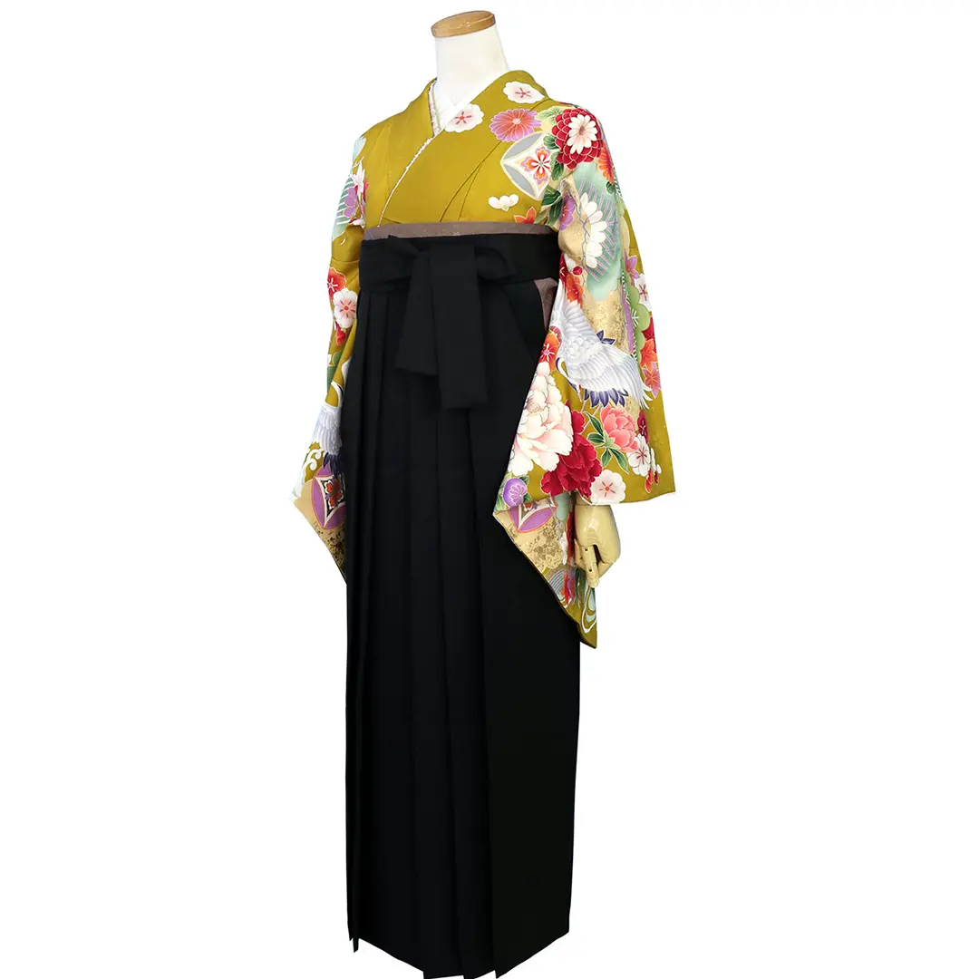 うぐいす色に鶴と牡丹・黒袴（無地） （二尺袖）／卒業式／斜め