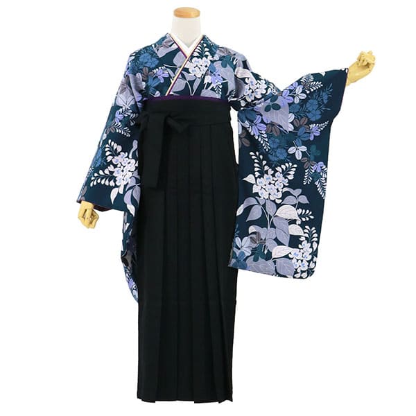 紺地に秋草・黒袴（無地）（二尺袖）／卒業式