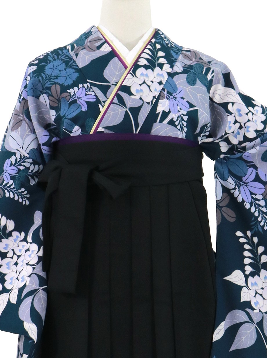 紺地に秋草・黒袴（無地）（二尺袖）／卒業式