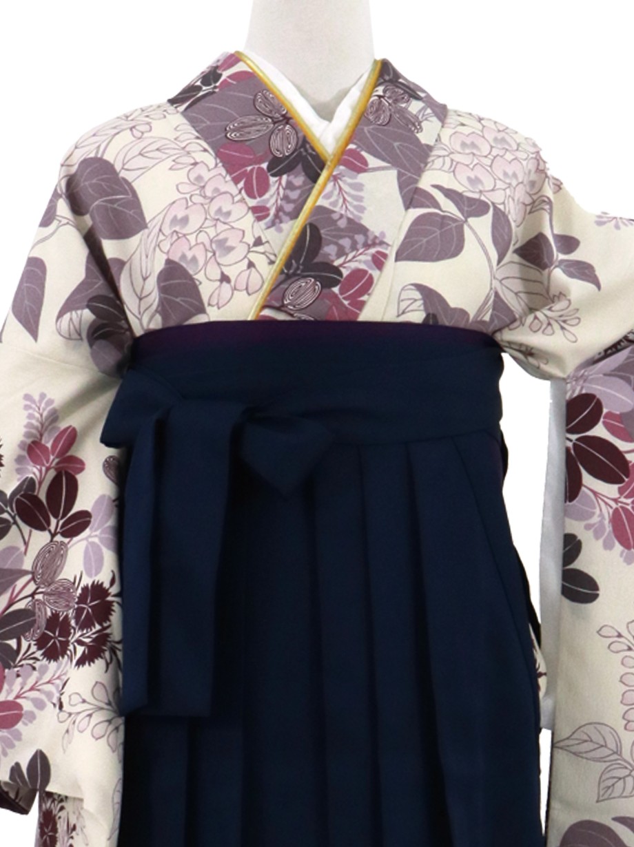 ベージュ地に秋草・紺袴（無地） （二尺袖）／卒業式