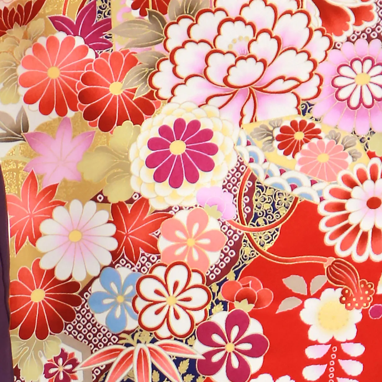 白地に貝桶と四季花、紫袴（無地）（二尺袖）／卒業式 柄詳細