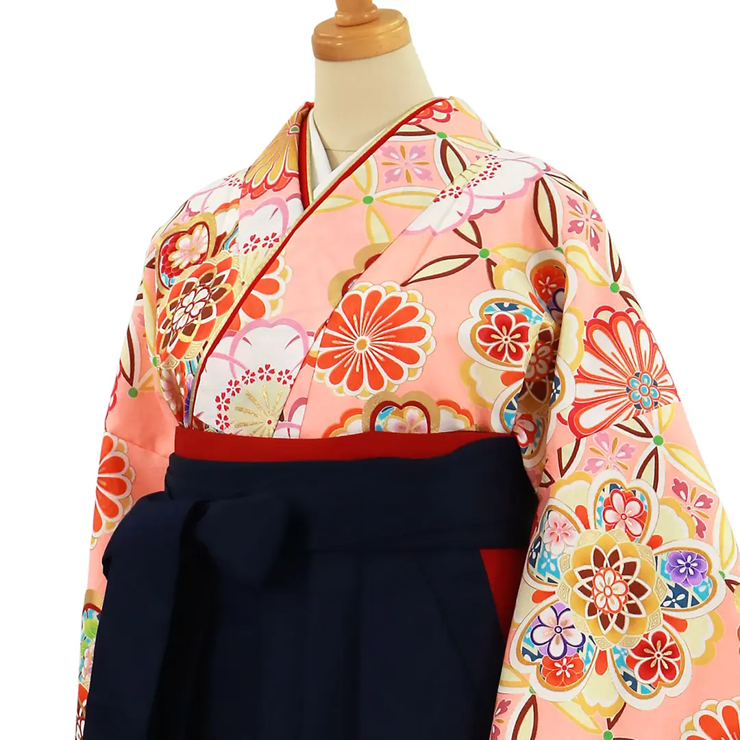 ピンクベージュに桜と七宝・紺袴（無地） （二尺袖）／卒業式 | 宅配