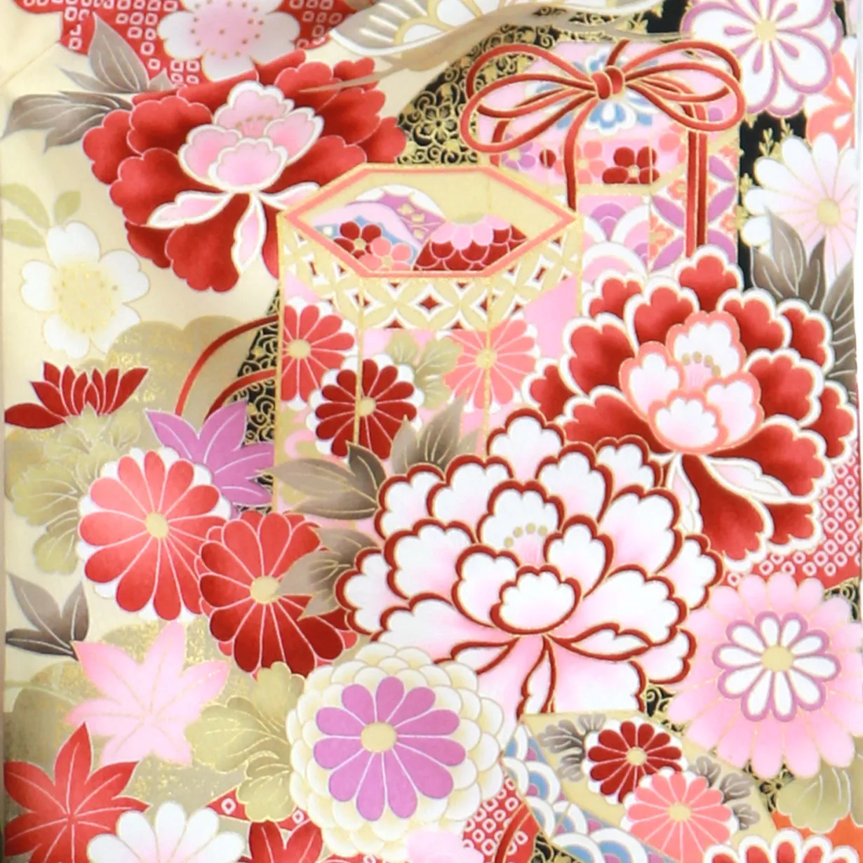 淡黄色地に貝桶と四季花・深緑袴（無地） （二尺袖）／卒業式 袖詳細