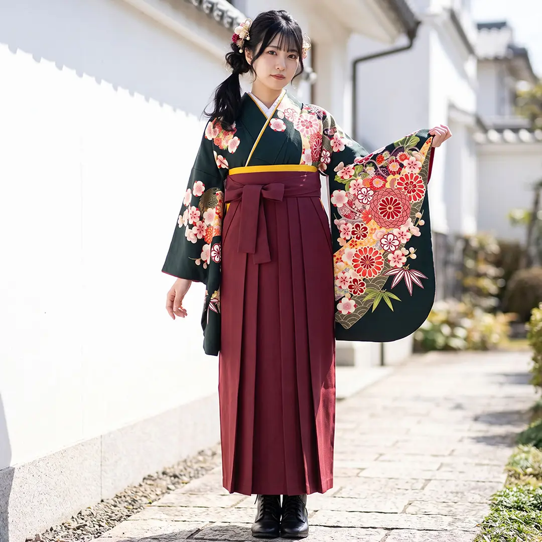 深緑地に菊と桜・臙脂袴（無地） （二尺袖）／卒業式