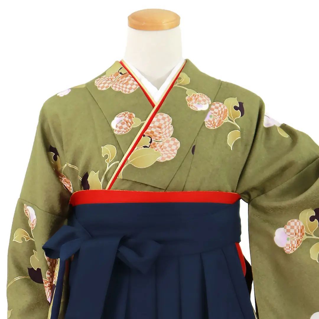 抹茶地に椿・紺袴（無地） （二尺袖）／卒業式／正面詳細