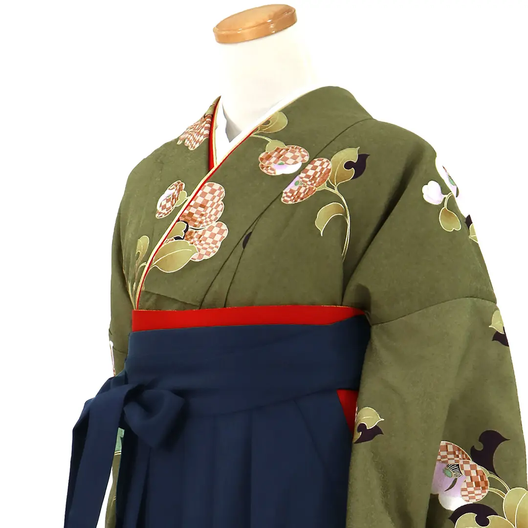 抹茶地に椿・紺袴（無地） （二尺袖）／卒業式 | 宅配着物レンタルの