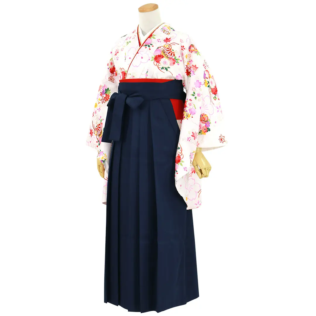 白地に桜と鞠・紺袴（無地） （二尺袖）／卒業式／斜め