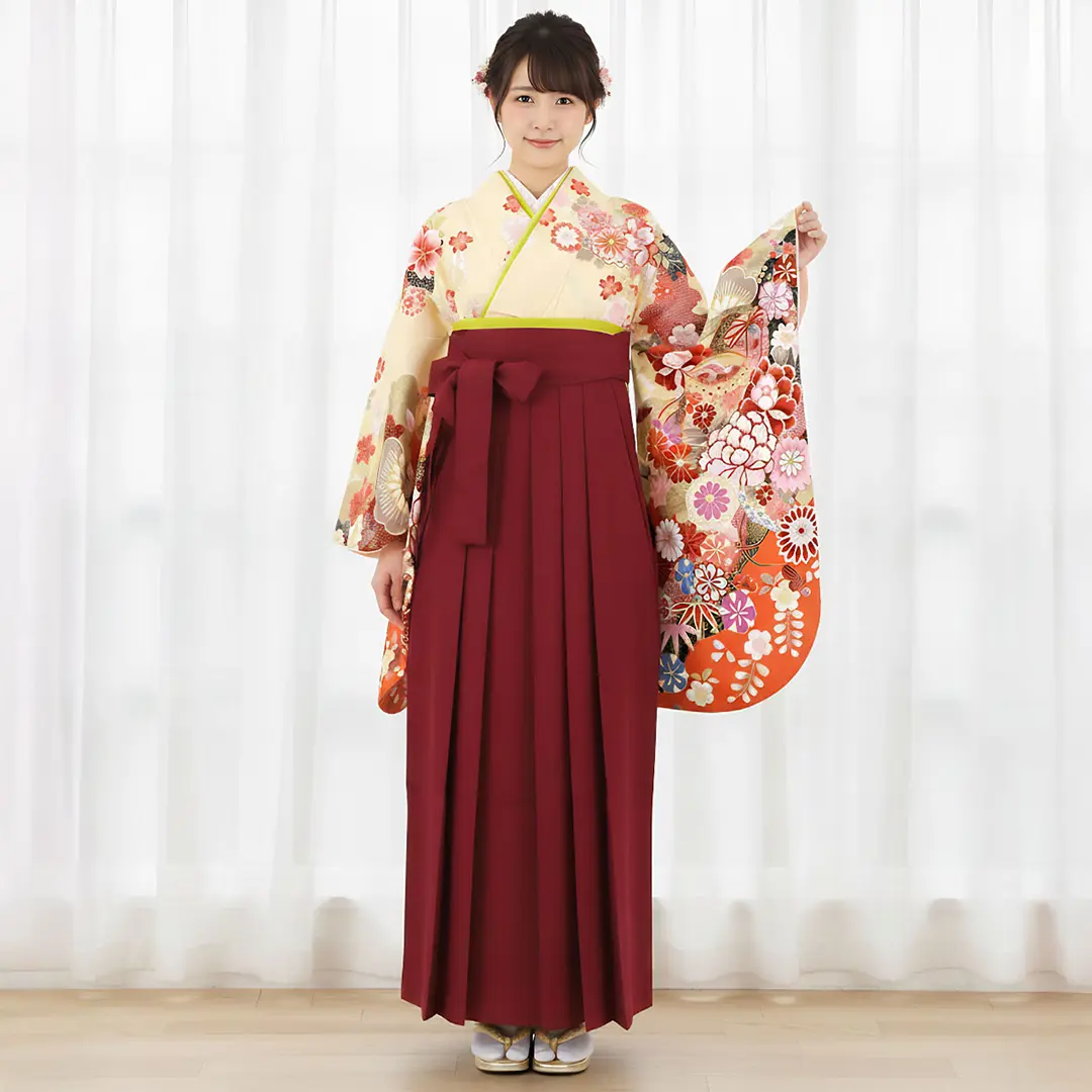 淡黄色地に貝桶と四季花、臙脂袴（無地）（二尺袖）／卒業式／着用イメージ