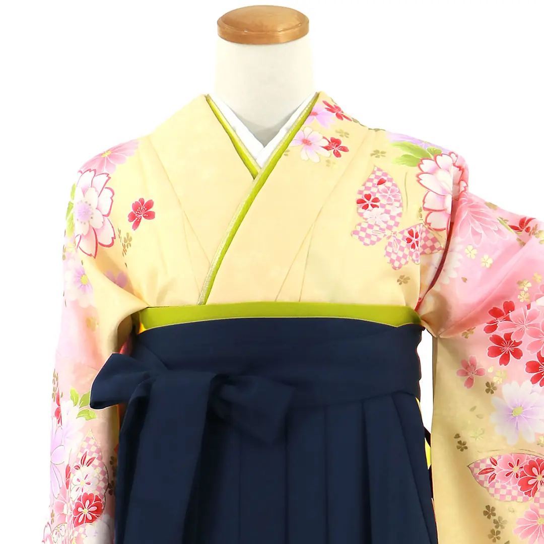 黄色地に牡丹と蝶・紺袴（無地） （二尺袖）／卒業式 | 宅配着物