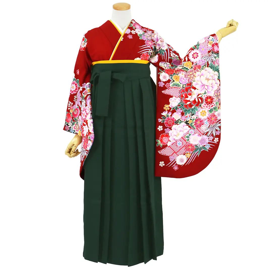 赤地に牡丹と四季花・深緑袴（無地） （二尺袖）／卒業式／正面