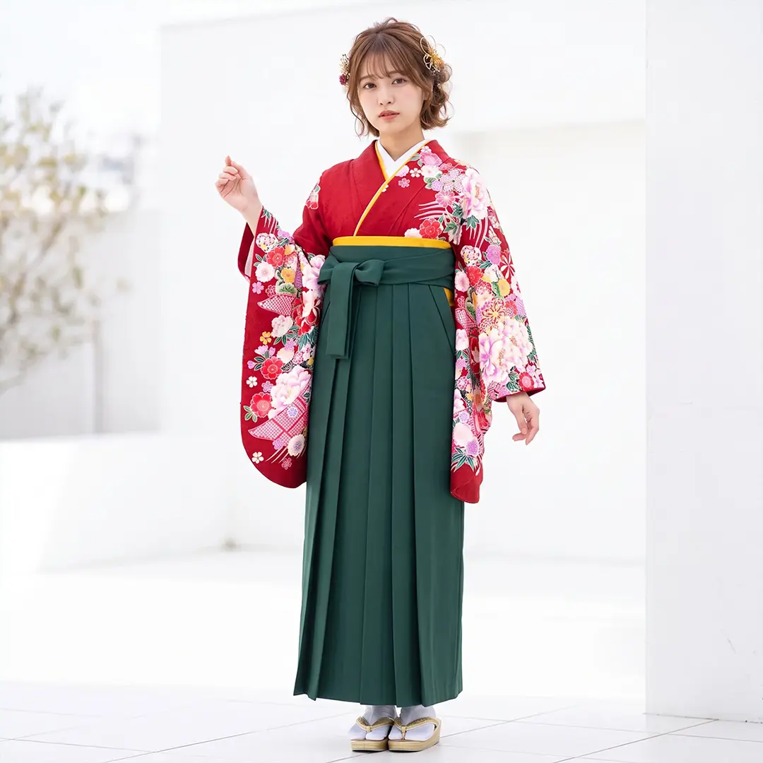 赤地に牡丹と四季花・深緑袴（無地） （二尺袖）／卒業式／着用イメージ