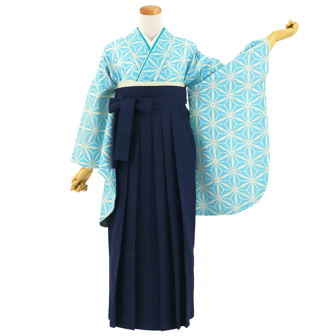 水色地に麻の葉・紺袴（無地） （二尺袖）／卒業式／正面